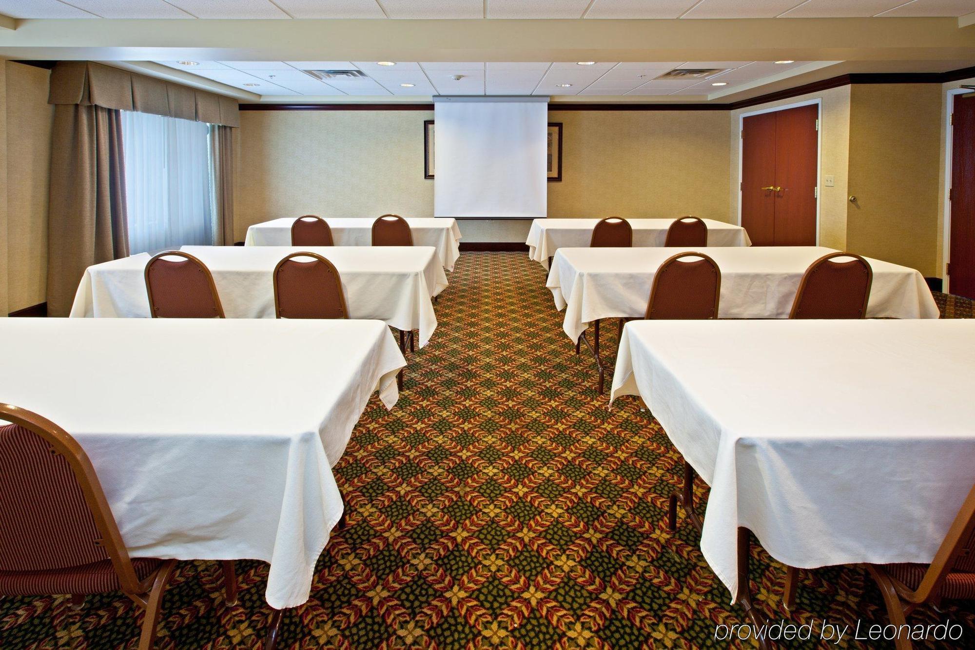 Holiday Inn Express Hotel & Suites Lexington-Downtown University By Ihg Udogodnienia zdjęcie